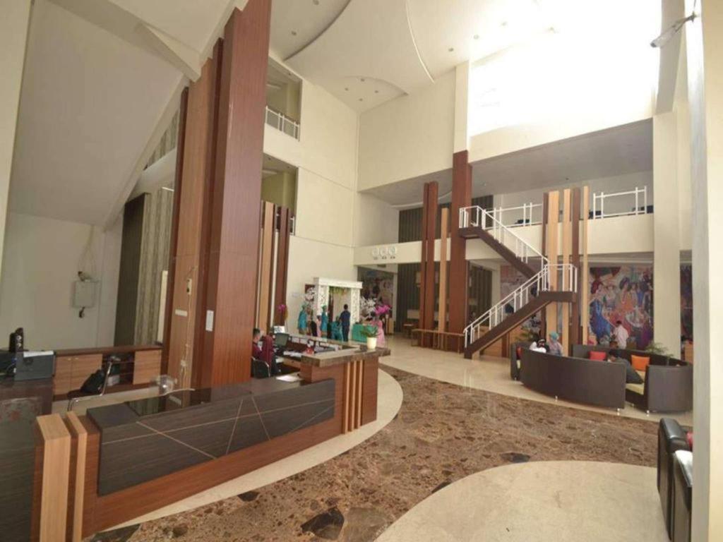 City Hotel Tasikmalaya Exterior foto