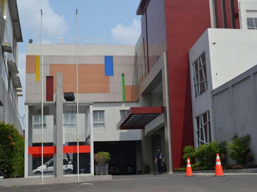 City Hotel Tasikmalaya Exterior foto